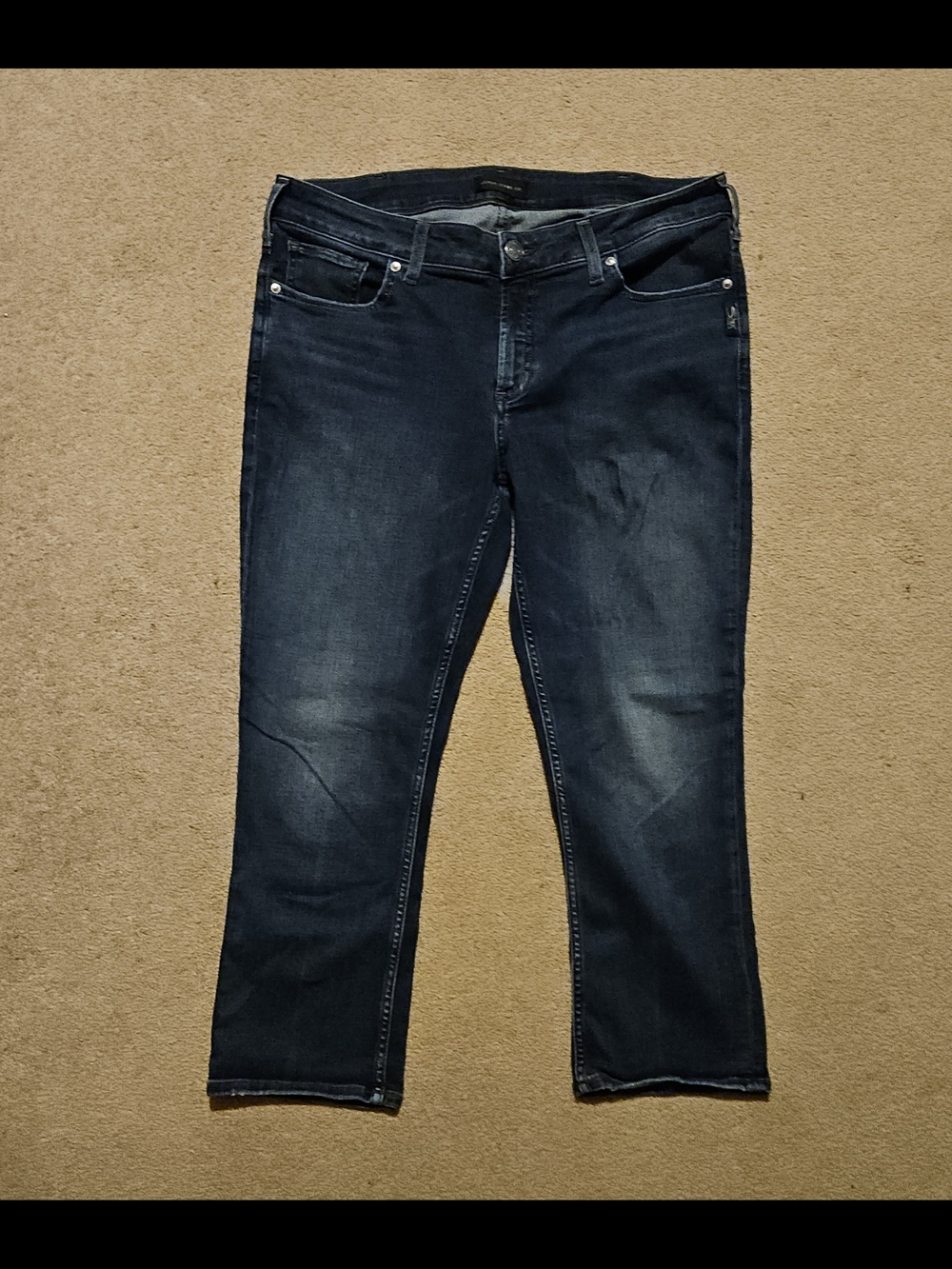 Women’s Capri Silver Elyse Jeans in Dark Blue Wash